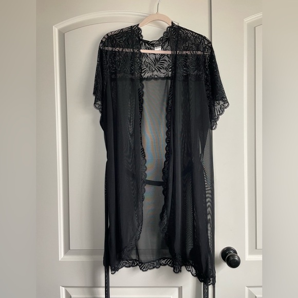 🎄Gorgeous Lace Sheer Robe with Tie - Picture 4 of 6